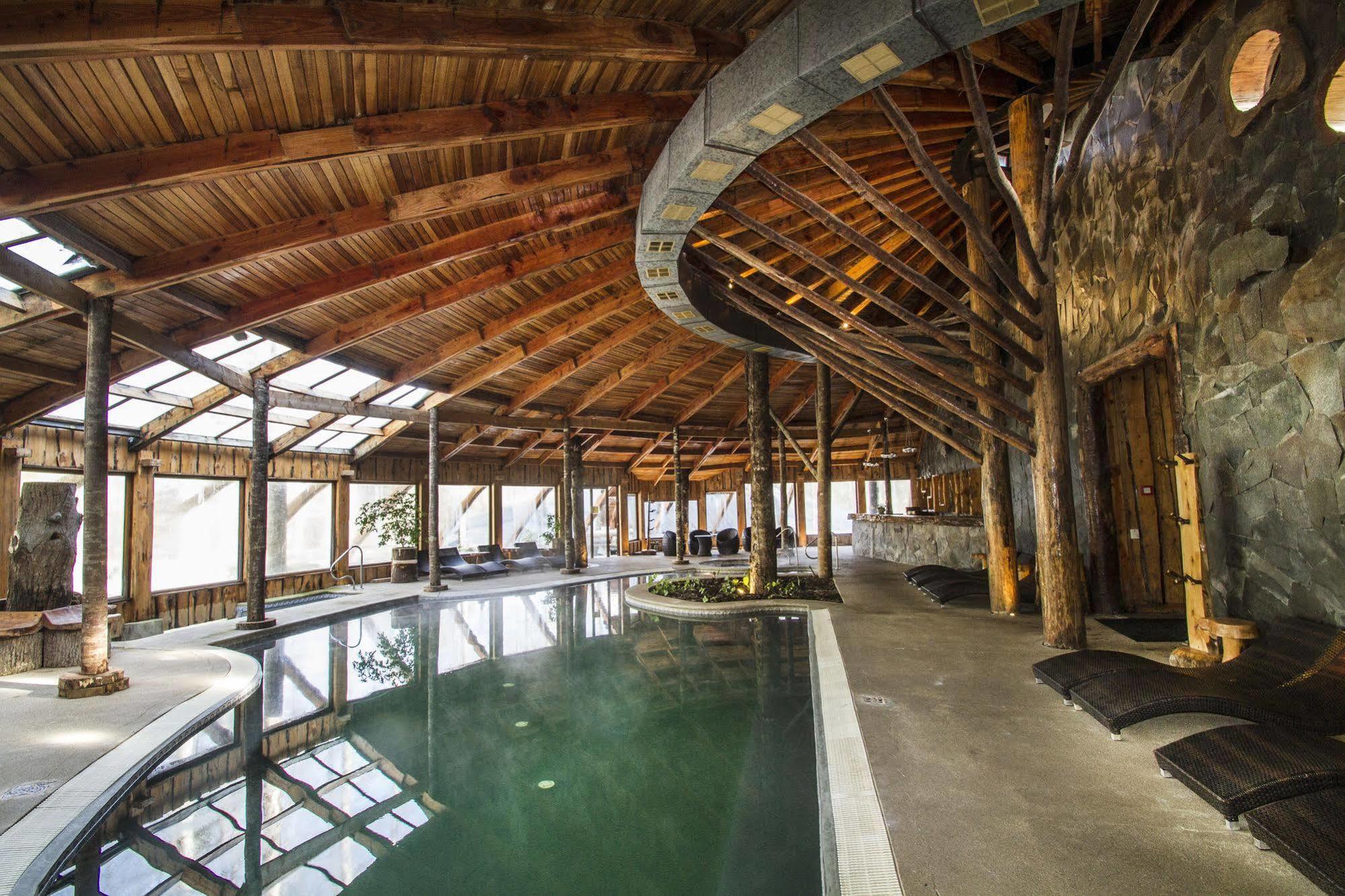 Huilo Huilo Nothofagus Hotel & Spa Puerto Fuy Exterior photo